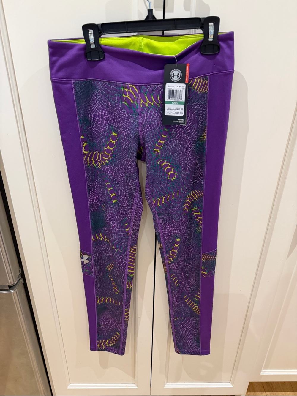 Under Armour Girls' large Purple Athletic Leggings with Neon Accent